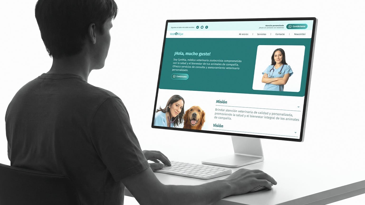 Vetmedicyn homepage reviewed on a desktop monitor.
